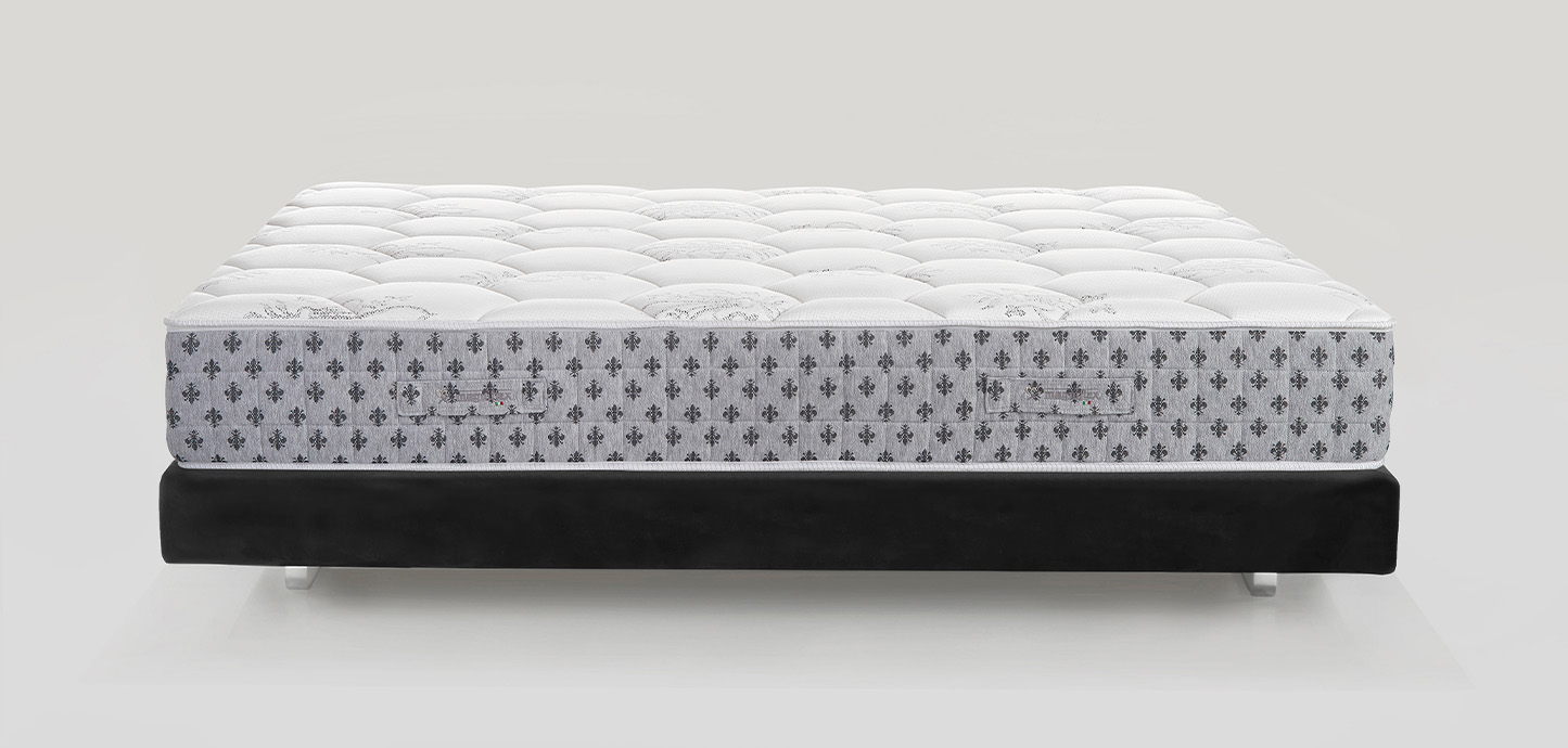 MPO226AA00001-1445x690-2-main